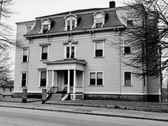 Charles A. Stott House, 173 Nesmith Street